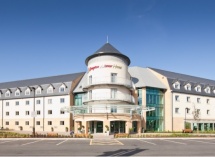 Drayton Manor Hotel